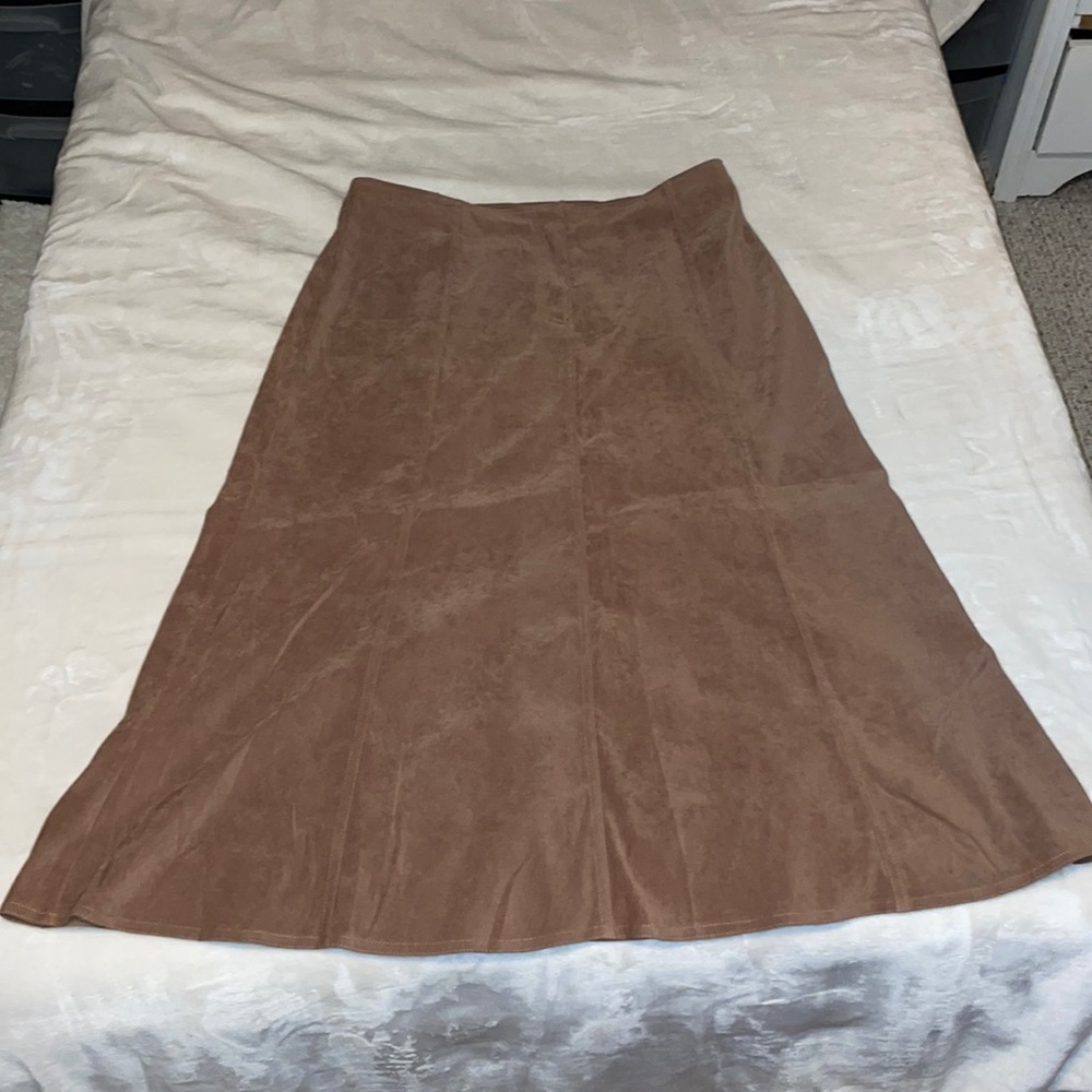 VINTAGE White Stag Sweet Tea colored suede full skirt